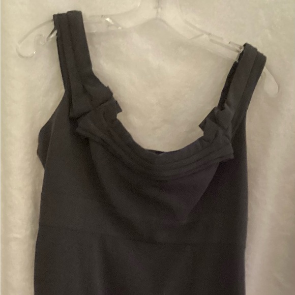 Elie Tahari size 8 dark grey dress - Picture 4 of 10